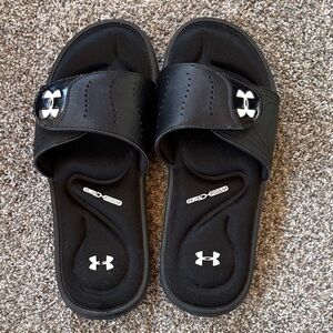 Under Armour foam slides, 8.